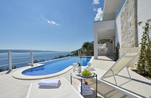 Pisak Villa | 5 stars 2 bedrooms villa BLUE DREAM village Pisak Croatia