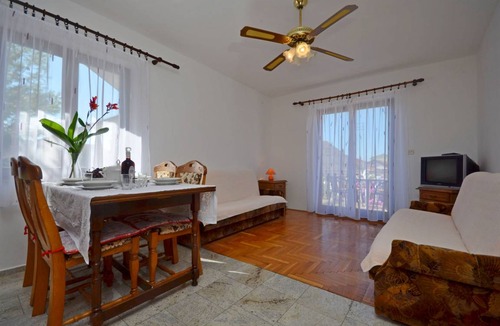 Vodice Apartment | 50 m² Apartment ∙ 1 bedroom ∙ 4 guests