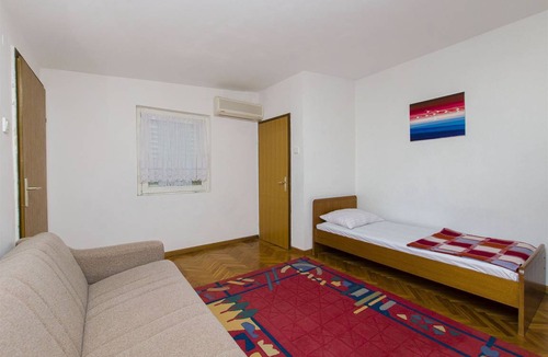 Jadrtovac Apartment | 50 m² Apartment ∙ 1 bedroom ∙ 4 guests
