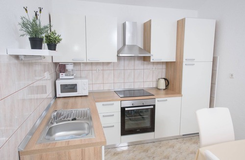 Kastel Stafilic Apartment | 50 m2 SeaView terraces, 2min walk to crystal clear beach, BBQ, parking