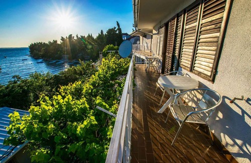 Starigrad Apartment | 55 m² Apartment ∙ 3 bedrooms ∙ 6 guests
