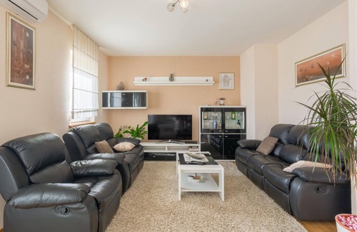 Lisicici House | 6 bedroom accommodation in Lisicic