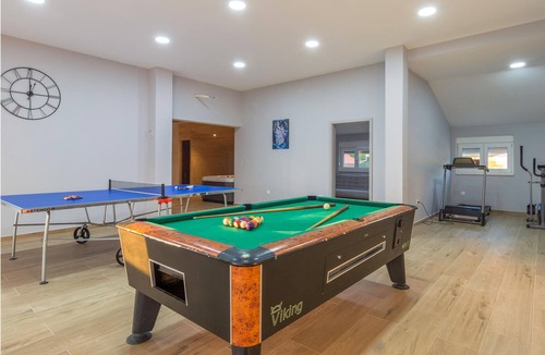 Lisicici House | 6 bedroom accommodation in Lisicic