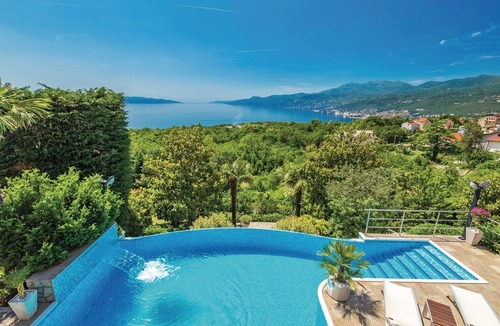 Cikovici House | 6 bedroom accommodation in Rijeka