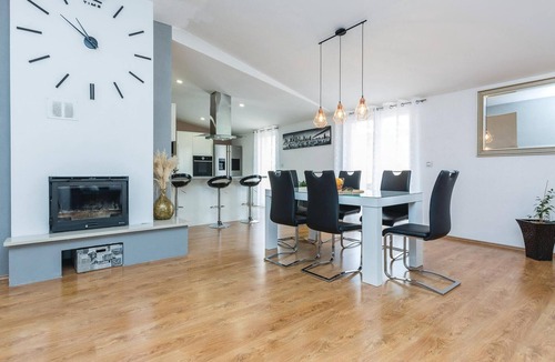 Galovac House | 6 bedroom gorgeous home in Galovac