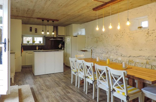 Martinski House | 6 bedroom pet friendly home in Labin