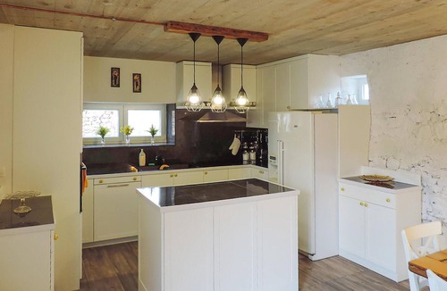 Martinski House | 6 bedroom pet friendly home in Labin