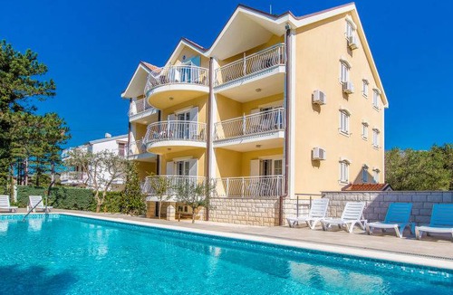 Jadranovo Apartment | 60 m² Apartment ∙ 1 bedroom ∙ 6 guests
