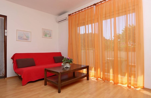 Supetarska Draga Apartment | 94 m² Apartment ∙ 3 bedrooms ∙ 11 guests