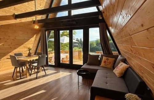 Duga Resa Ski Chalet | A-Frame Mrežnica