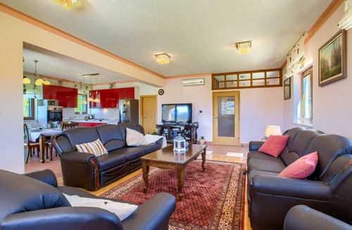 Ruzic Villa | A luxurious holiday experience in Dalmatian Countryside