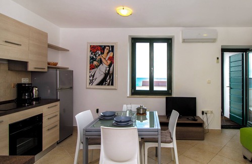 Umag Apartment | A seafront, one bedroom apartment with big terrace - Umag Center 1