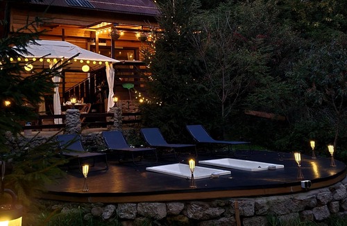 Podeni Cabin | A small house from Transylvania, in the middle of nature, with a wild jacuzzi