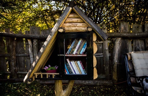 Podeni Cabin | A small house from Transylvania, in the middle of nature, with a wild jacuzzi