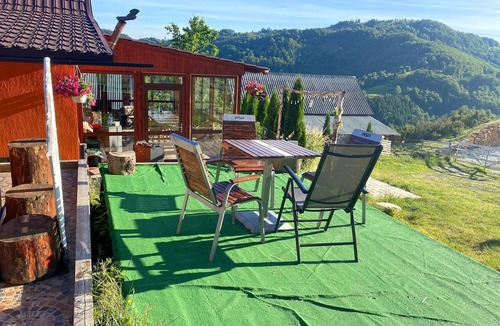 Lupsa House | A special place to retreat and detox daily activities