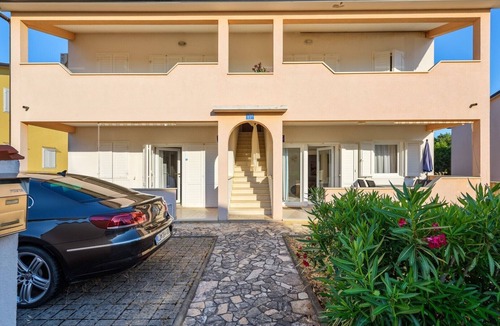 Lovrecica Apartment | A two bedroom apartment only few steps away from the beach - Sofia/Lucrezia