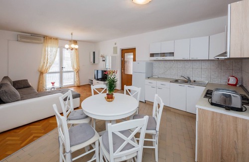 Rudine Apartment | A1 - apt with the sea view, two terraces, parking and garden
