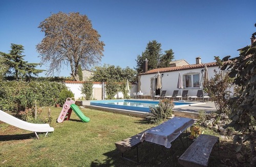 Kanfanar Apartment | Above the Limfjord lies this Apartment with pool