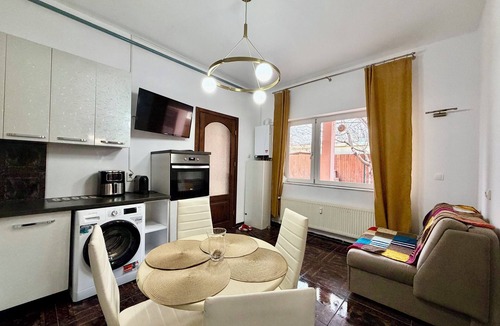 Calea Sever Bocu Apartment | Accommodates up to 6 guests,Free parking,Near Amazonia Aquapark,Iulius Town