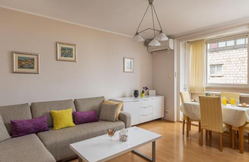 Gruz Apartment | Adriatic Charm: Coastal Heaven of Dubrovnik