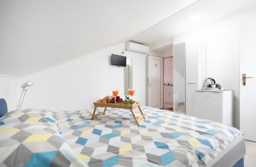 Gornji Karin Apartment | Adriatic Guest House Milić - Summer Rooms