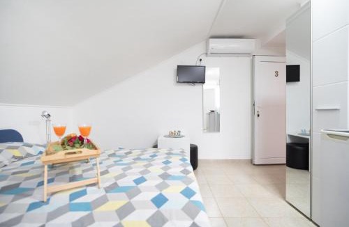 Gornji Karin Apartment | Adriatic Guest House Milić - Summer Rooms