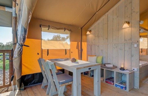Donje Selo Apartment | Adriatic Heritage Glamping on Island
