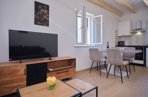Businci Apartment | Adriatic Shell Apartment #2