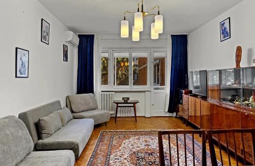 Drumul Taberei Apartment | AFI Mall 3 Bedrooms Apartment - Perfect for Families or Groups