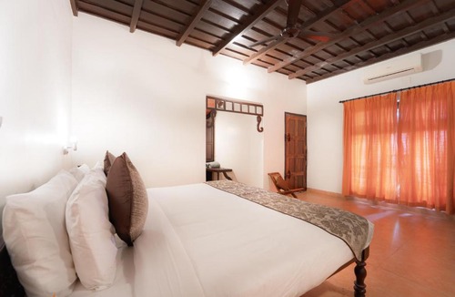 Muhamma Villa | Alaya Stays Vembanad House Heritage Lakeside Villa with Garden