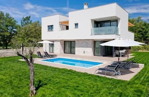 Karigador House | Amaris Villas