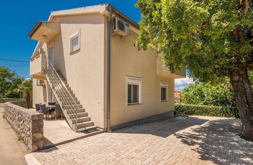 Malinska-Dubasnica Apartment | Amazing apartment in Malinska Dubasnica with WiFi
