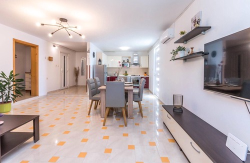 Donje Rastane Apartment | Amazing apartment in Donje Rastane