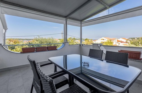 Barbat na Rabu Apartment | Amazing apartment in Barbat with swimming pool