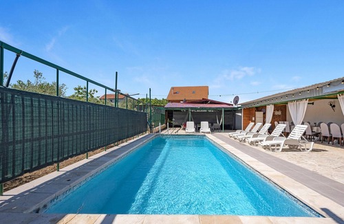 Skradin Apartment | Amazing apartment in Dubravice with WiFi