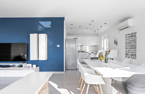 Susica Apartment | Amazing apartment in Murter with WiFi