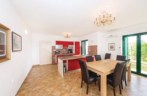 Privlaka Apartment | Amazing apartment in Privlaka with WiFi