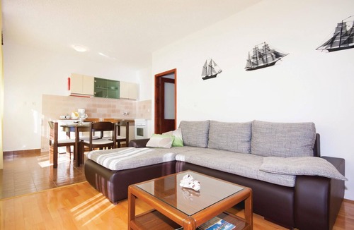 Brodarica Apartment | Amazing apartment in Sibenik with WiFi