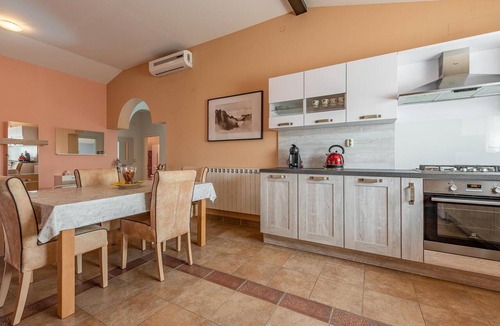 Zadar Apartment | Amazing apartment in Zadar with WiFi