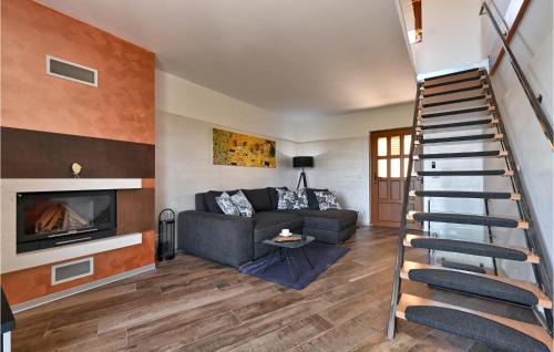 Varazdin House | Amazing Home In Radovan With Sauna