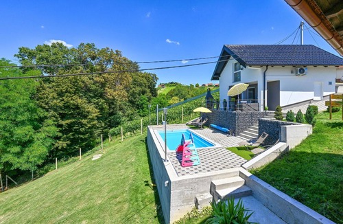 Andrasevec House | Amazing home in Andrasevec with sauna