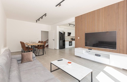Bilice House | Amazing home in Bilice