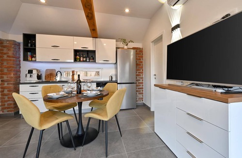 Donji Martijanec House | Amazing home in Donja Poljana