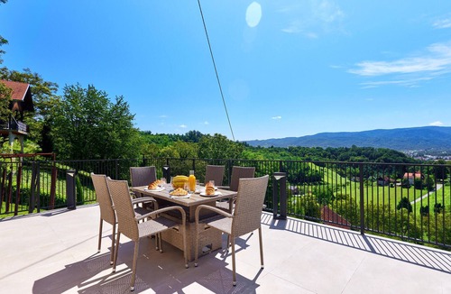 Donja Stubica House | Amazing home in Donja Stubica