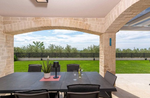 Kastelir-Labinci House | Amazing home in Deklici