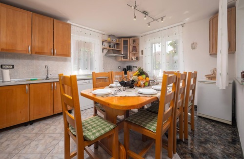 Valbandon House | Amazing home in Fazana