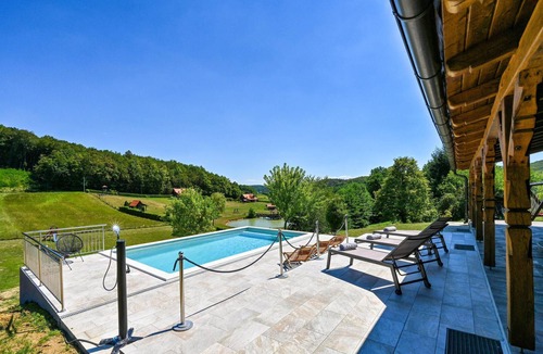 Gornji Trpuci House | Amazing home in Gornji Trpuci