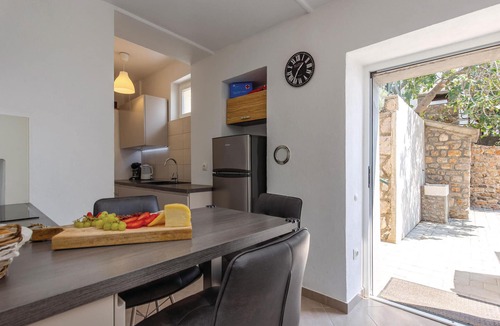 Smrika House | Amazing home in Grmani
