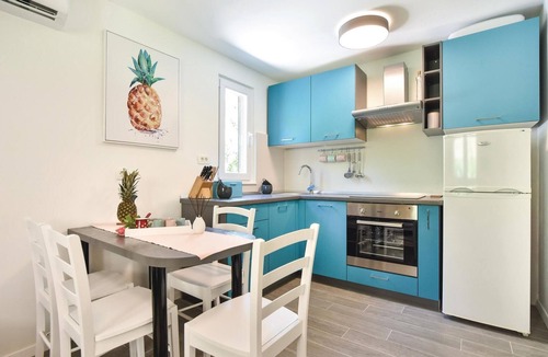 Blato na Cetini House | Amazing home in Blato na Cetini with WiFi