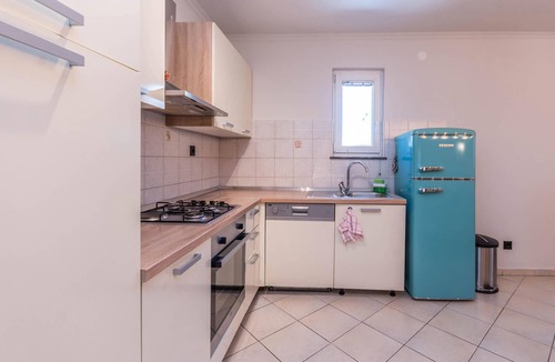 Sveti Filip i Jakov House | Amazing home in Gornje Rastane